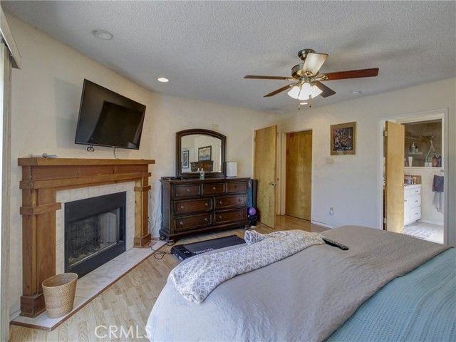 5390 Stillwater Drive, Los Angeles, CA 90008