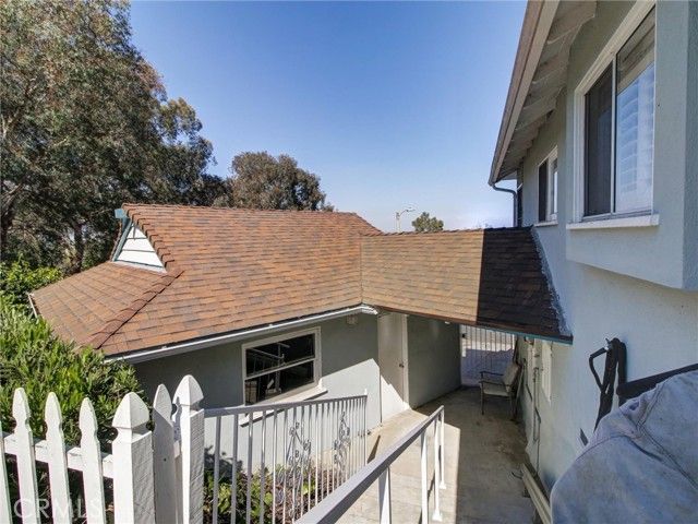 5390 Stillwater Drive, Los Angeles, CA 90008