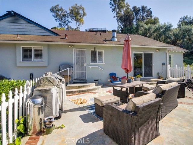 5390 Stillwater Drive, Los Angeles, CA 90008