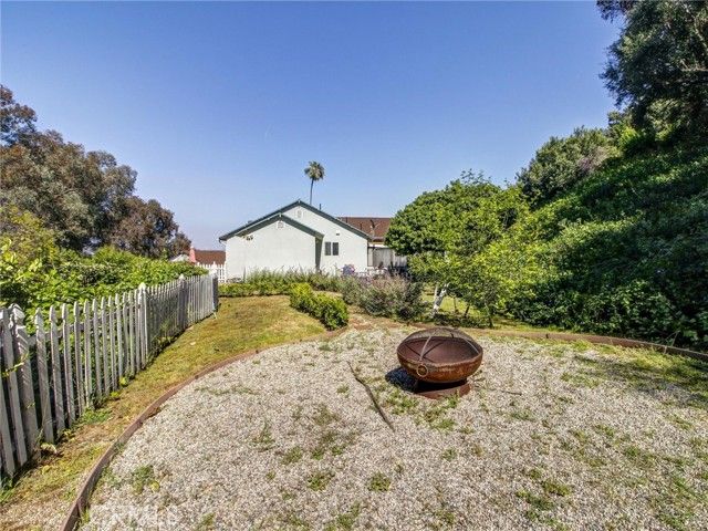 5390 Stillwater Drive, Los Angeles, CA 90008