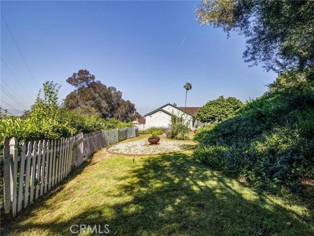 5390 Stillwater Drive, Los Angeles, CA 90008