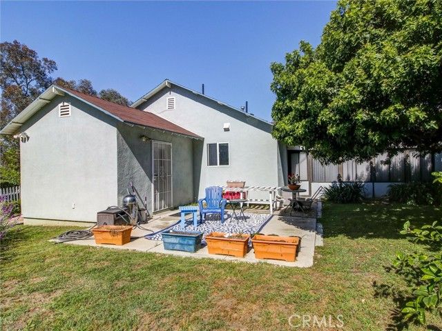 5390 Stillwater Drive, Los Angeles, CA 90008