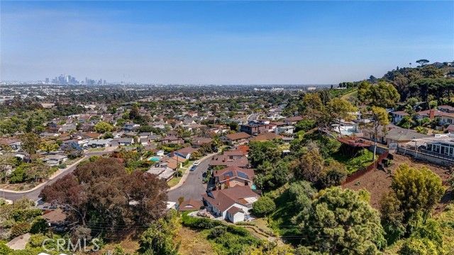 5390 Stillwater Drive, Los Angeles, CA 90008