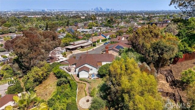 5390 Stillwater Drive, Los Angeles, CA 90008