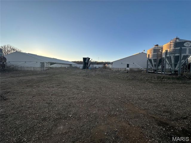 12784 Highway 28 W, Vienna, MO 65582