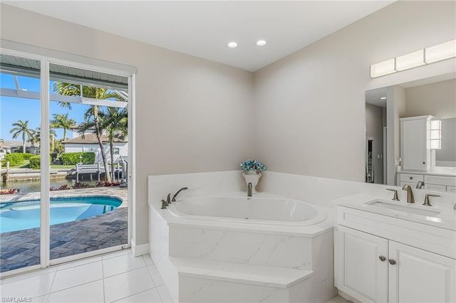 798 Sea CT, Marco Island, FL 34145