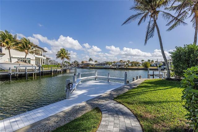 798 Sea CT, Marco Island, FL 34145