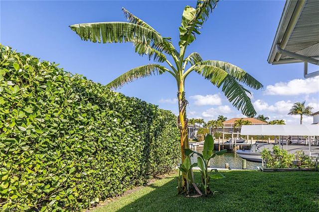 798 Sea CT, Marco Island, FL 34145