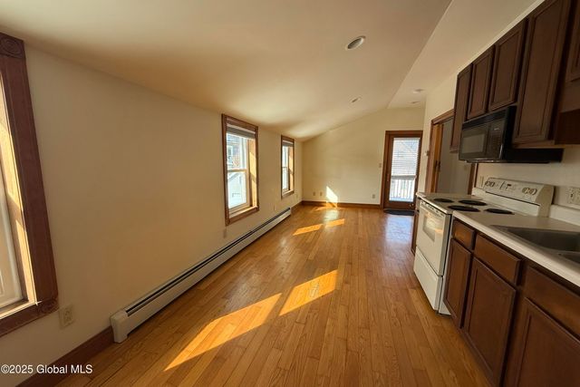 109 Lake Avenue 4, Saratoga Springs, Inside, NY 12866