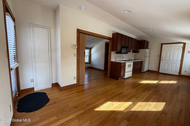 109 Lake Avenue 4, Saratoga Springs, Inside, NY 12866