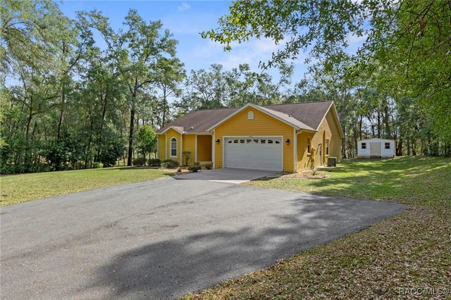 2656 E Hampshire Street, Inverness, FL 34453