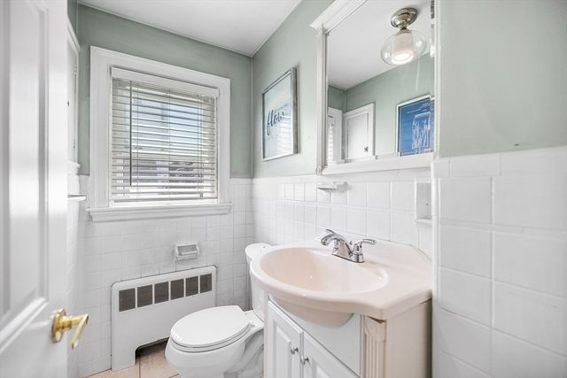 43 Dolphin Ave, Winthrop, MA 02152