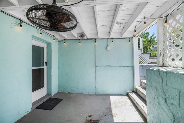 43 Dolphin Ave, Winthrop, MA 02152
