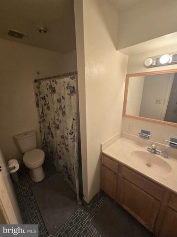 9401 PINE VIEW LN, Clinton, MD 20735