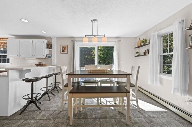 32 Louisburg Circle, Exeter, NH 03833