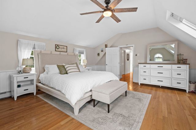 32 Louisburg Circle, Exeter, NH 03833