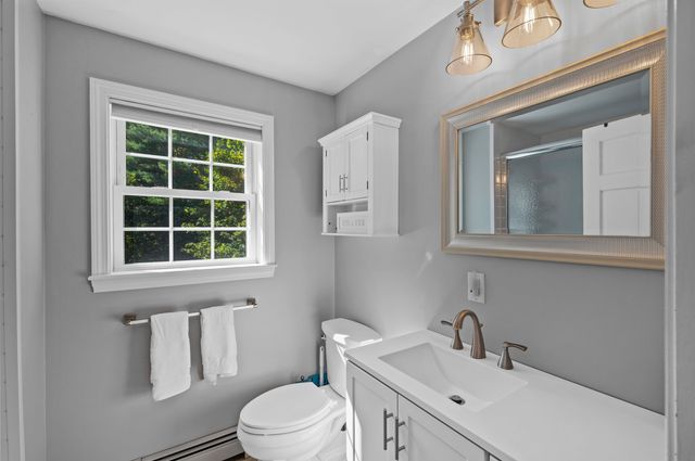 32 Louisburg Circle, Exeter, NH 03833