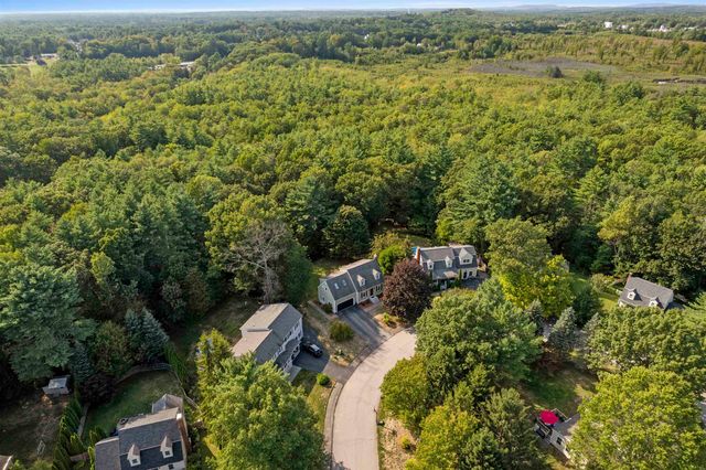 32 Louisburg Circle, Exeter, NH 03833