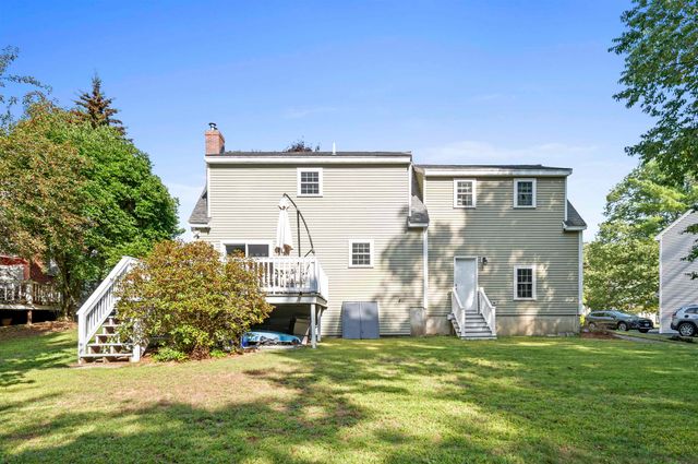 32 Louisburg Circle, Exeter, NH 03833