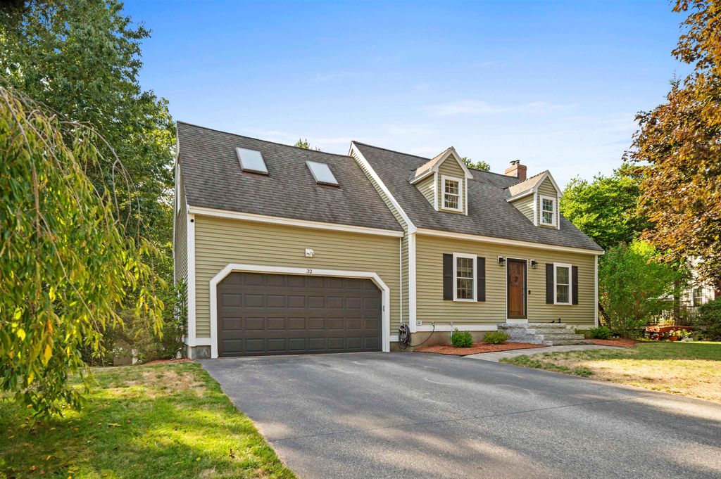32 Louisburg Circle, Exeter, NH 03833