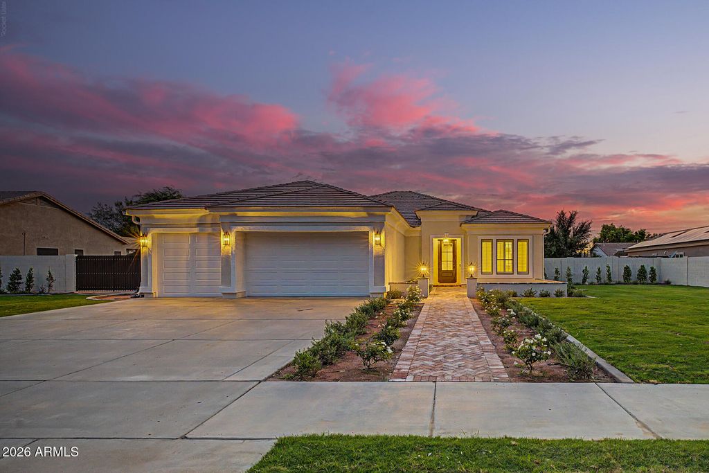 20826 S HADRIAN Way, Queen Creek, AZ 85142 — exterior