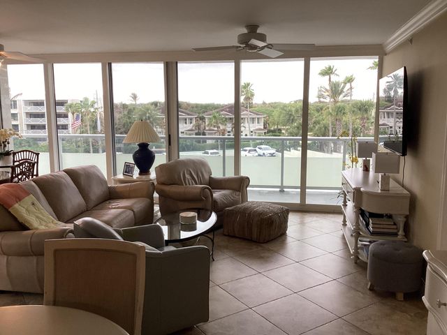 3554 Ocean Drive 301, Vero Beach, FL 32963
