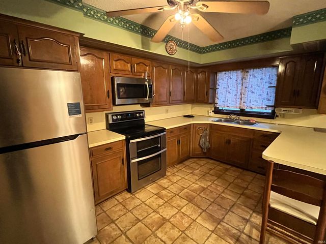 2445 N SR 25, Logansport, IN 46947