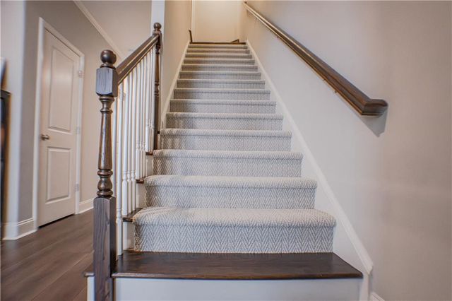 546 Sarabrook Place, Sandy Springs, GA 30342