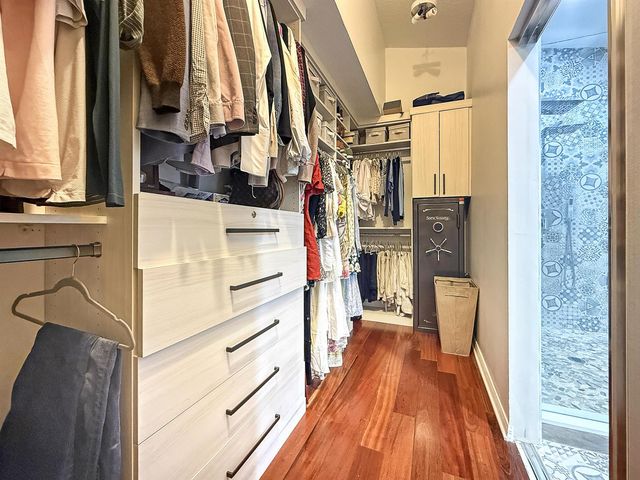 240 Sherwood Forest Drive, Delray Beach, FL 33445