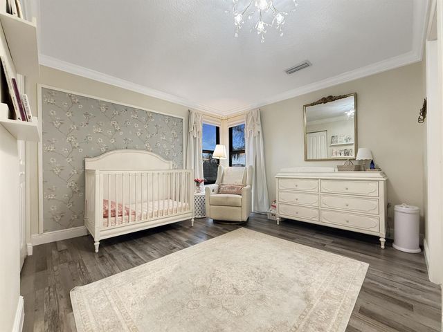 240 Sherwood Forest Drive, Delray Beach, FL 33445