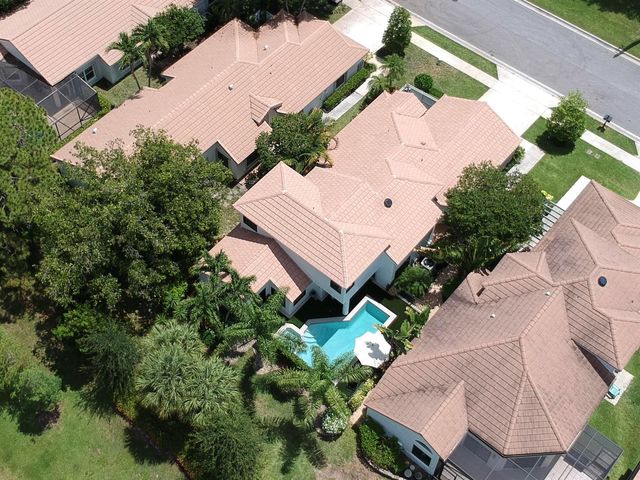 240 Sherwood Forest Drive, Delray Beach, FL 33445