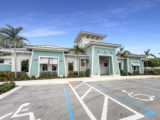 240 Sherwood Forest Drive, Delray Beach, FL 33445