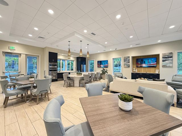 240 Sherwood Forest Drive, Delray Beach, FL 33445