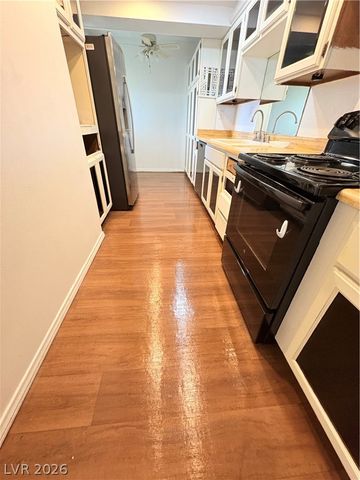 750 South Royal Crest Circle 351, Las Vegas, NV 89169