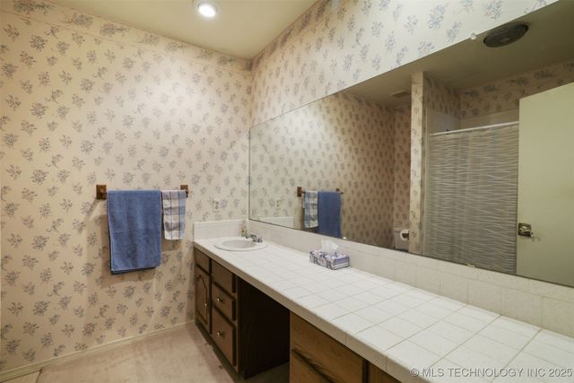 417 Armstrong Academy Road, Bokchito, OK 74726