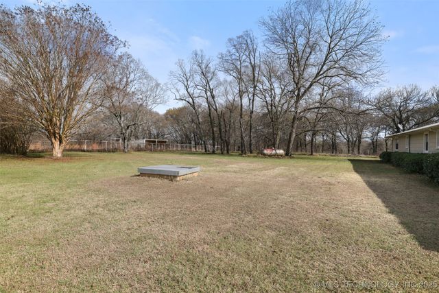 417 Armstrong Academy Road, Bokchito, OK 74726