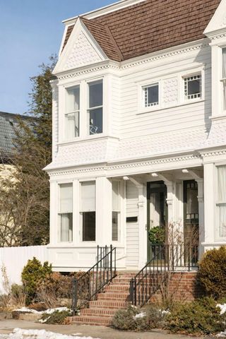 446 E Allen Street, Hudson, NY 12534