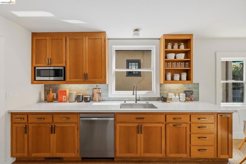 Image 18 of property listing at 1788 San Lorenzo Ave, Berkeley, CA 94707