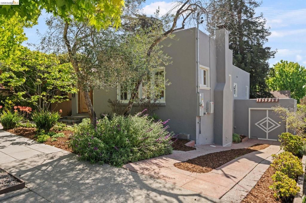 Image 3 of property listing at 1788 San Lorenzo Ave, Berkeley, CA 94707