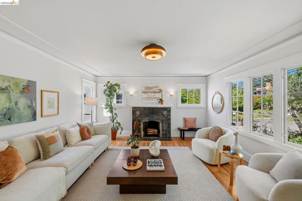Image 5 of property listing at 1788 San Lorenzo Ave, Berkeley, CA 94707