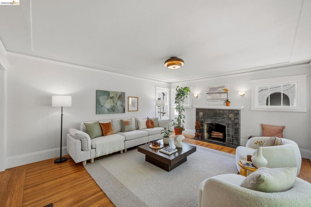 Image 6 of property listing at 1788 San Lorenzo Ave, Berkeley, CA 94707