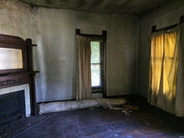 108 E Warrick Street, Owensville, IN 47665