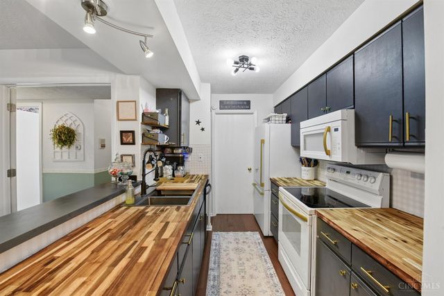 5986 Meadow Creek Drive, Milford, OH 45150