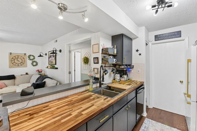 5986 Meadow Creek Drive, Milford, OH 45150