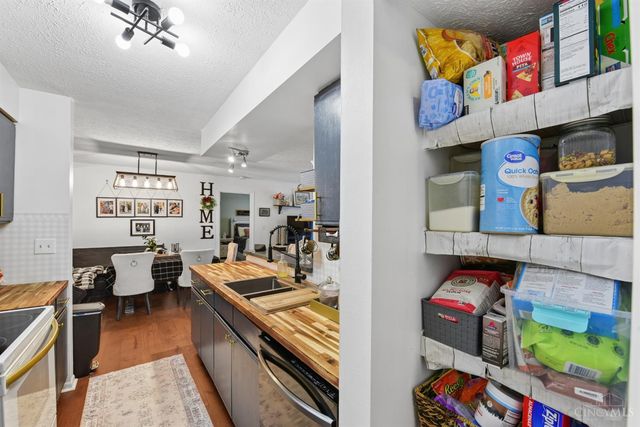 5986 Meadow Creek Drive, Milford, OH 45150