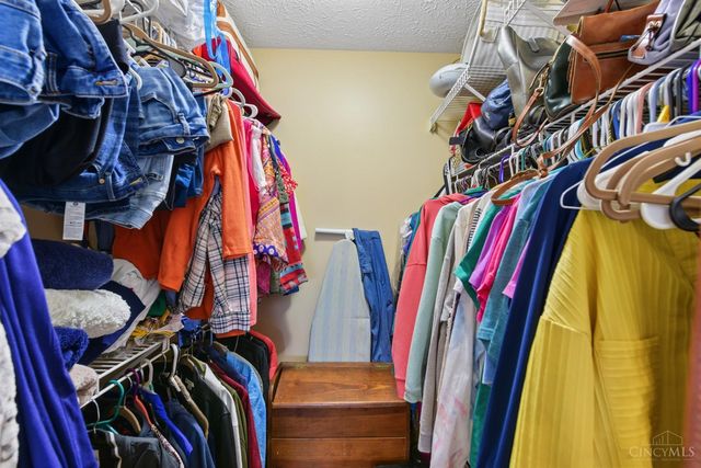 5986 Meadow Creek Drive, Milford, OH 45150