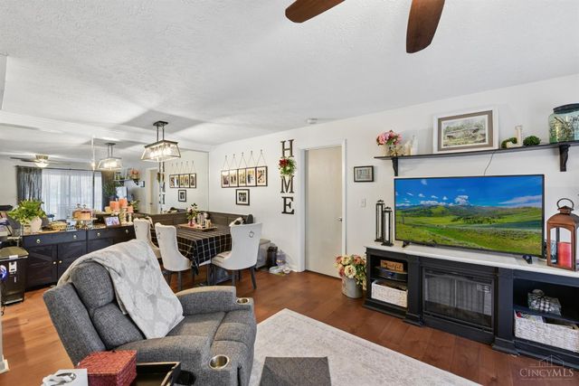 5986 Meadow Creek Drive, Milford, OH 45150