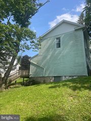 201 BOWERY ST, Frostburg, MD 21532