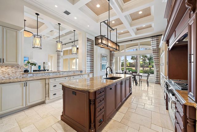 7770 Old Marsh Road, Palm Beach Gardens, FL 33418