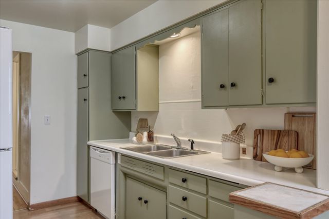 618 E 23RD Ave, Spokane, WA 99203